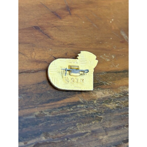 Vintage Gold Tone 1980 Olympics Badge Soviet Union Moscow Russia USSR Historic - Picture 6 of 8